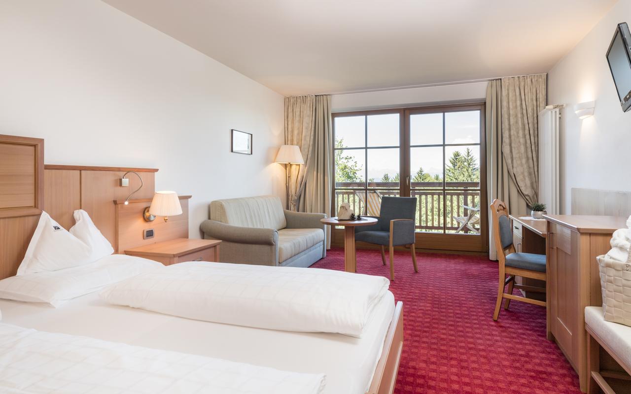 Hotel Peter Petersberg Екстер'єр фото