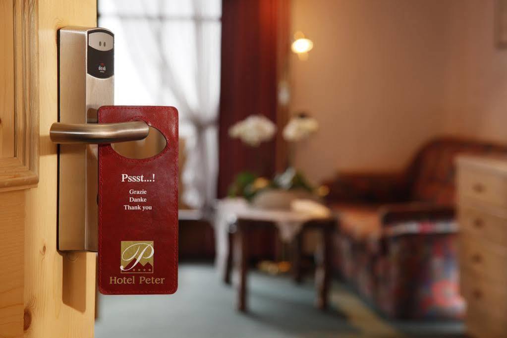 Hotel Peter Petersberg Екстер'єр фото