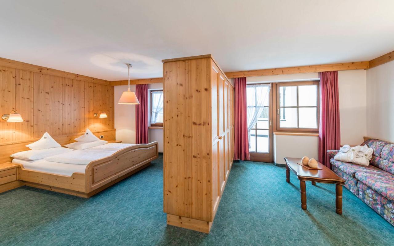 Hotel Peter Petersberg Екстер'єр фото